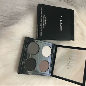 Mac Cosmetics eyeshadow quad